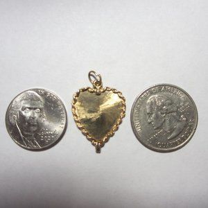 Vintage 14KT Gold rope Heart Charm, pendant